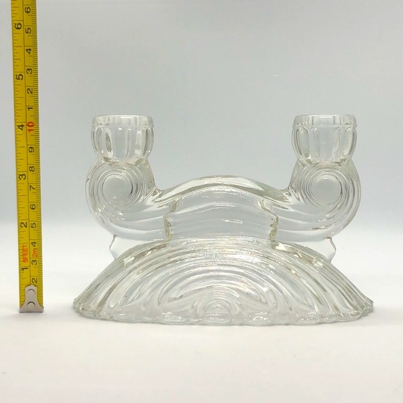 Elegant Vintage Clear Glass Candle Holder - Picture 6 of 7